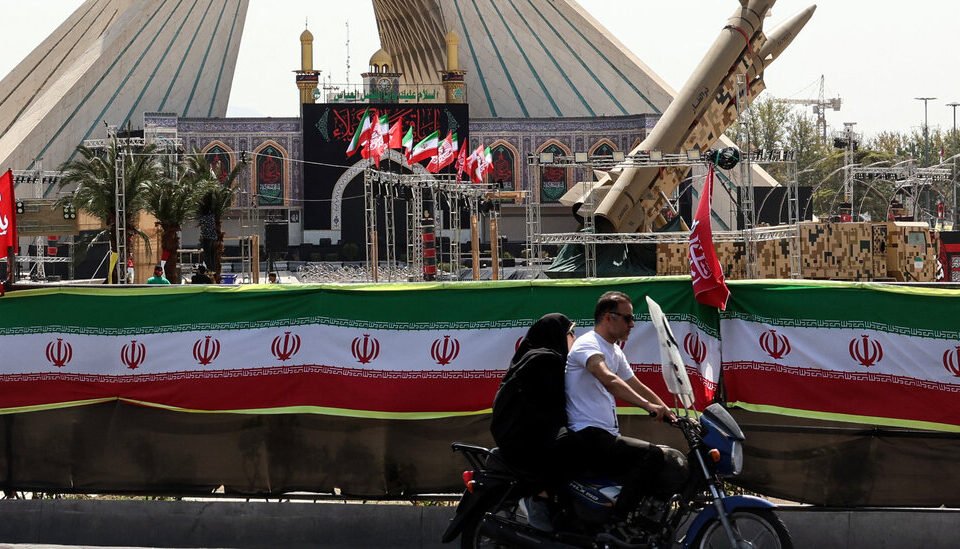 As U.S. Pauses Strikes, Iran Is No Rush to Resume Cease-Fire Talks