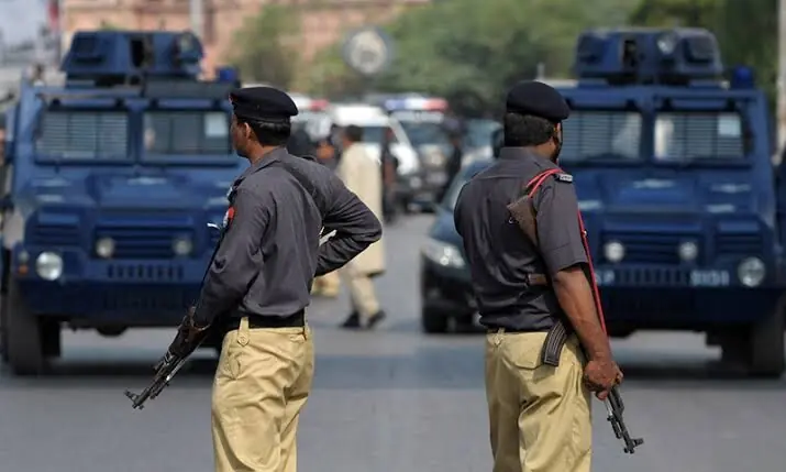 Gangster Uzair Baloch’s brother shot, critically injured in Karachi’s Lyari: police