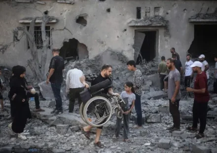 Trump says deal reached for 'complete disarmament' of Hamas