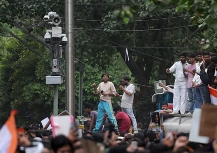 Modi faces challenge from activists over surveillance at India youth protest