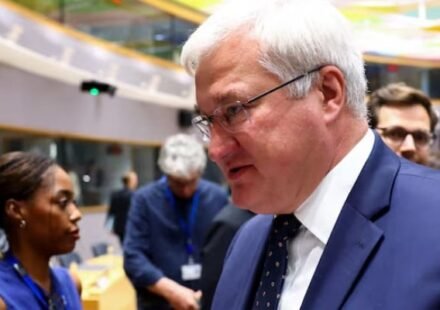 Ukraine's FM tells Iran Kyiv does not seek escalation