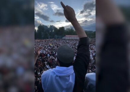 Thousands march in Pakistan-administered Kashmir amid election unrest