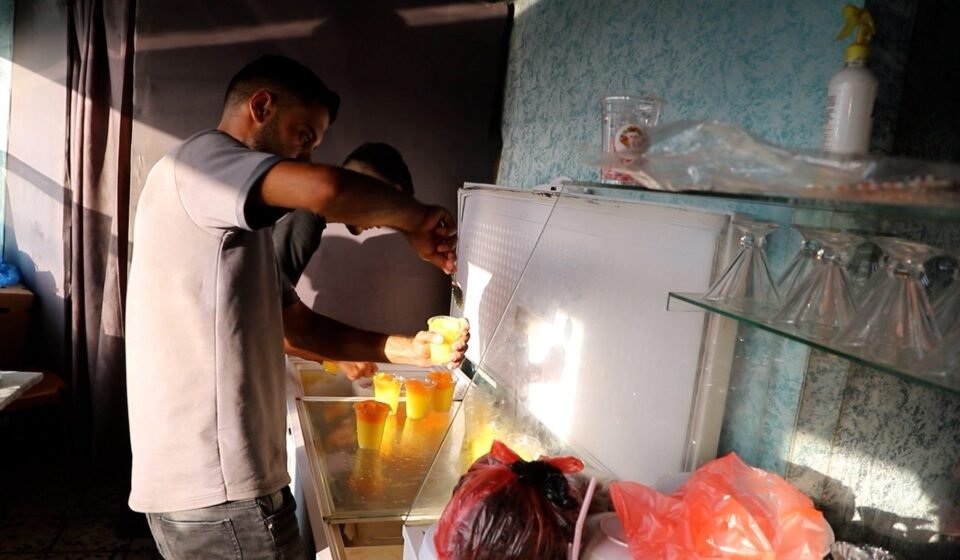 Ice cream for education: Gaza cafe raises funds for studies