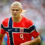 Norwegian soccer star Erling Haaland's top-tier summer continues, snags pinnacle of celebrity photo-ops